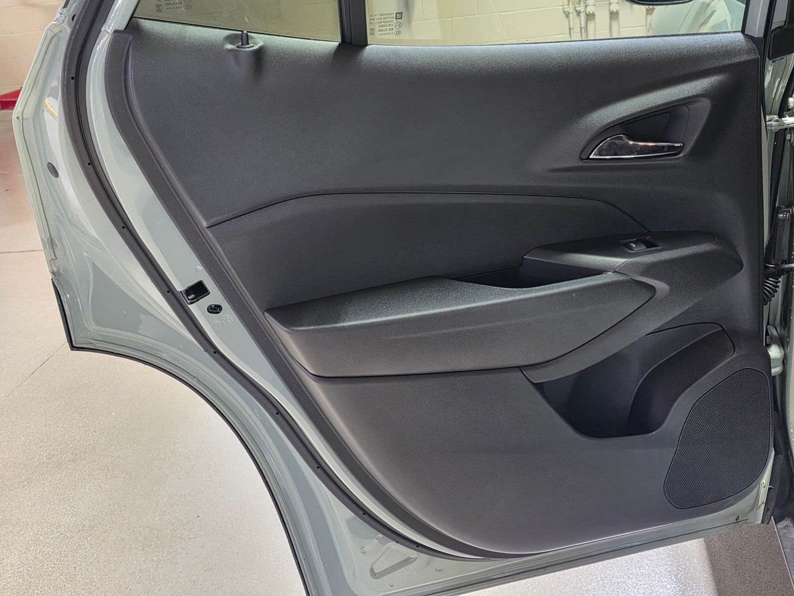 Used 2025 Cacti Green Chevrolet ACTIV image 10