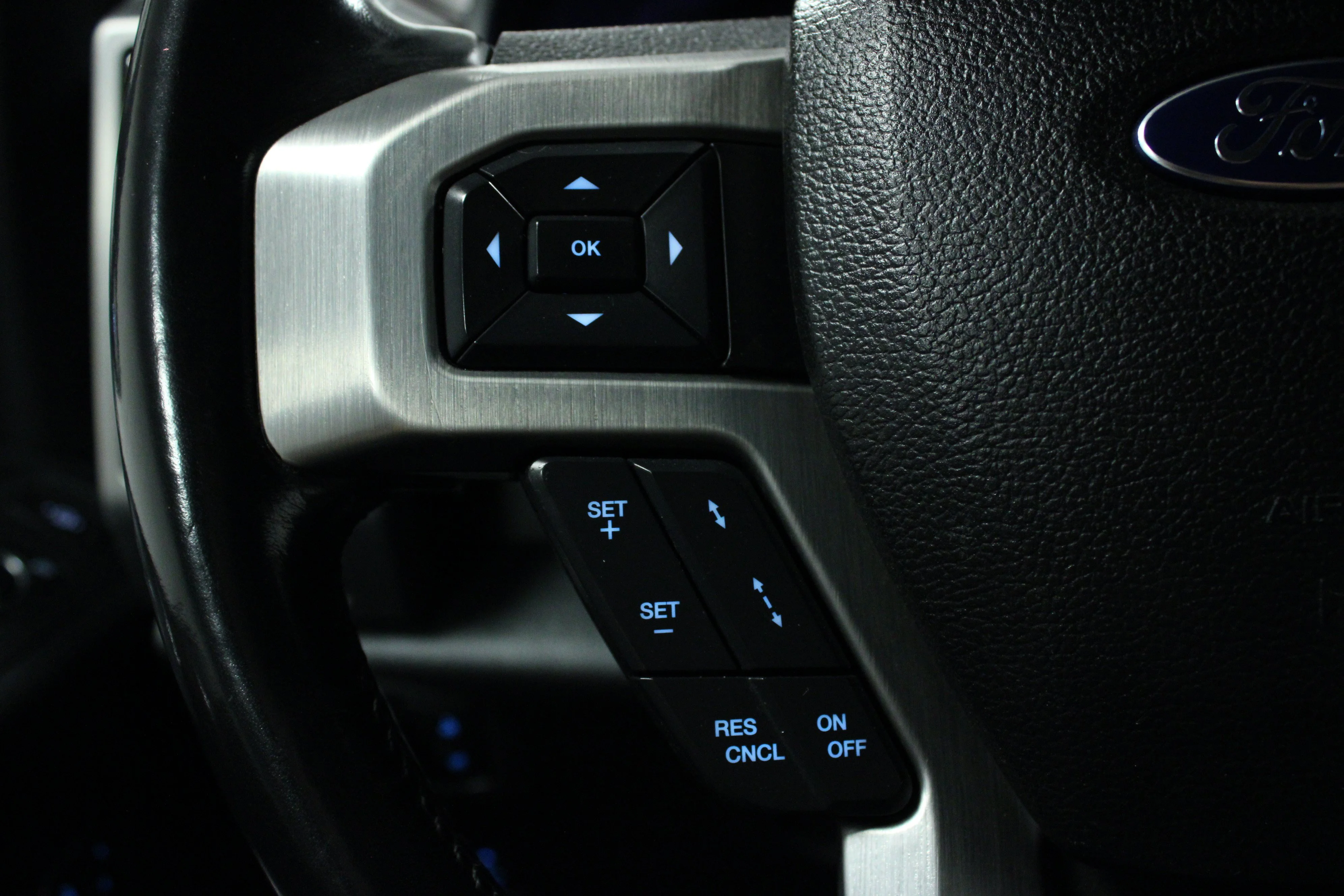 Used 2017 White Gold Metallic Ford Platinum image 20