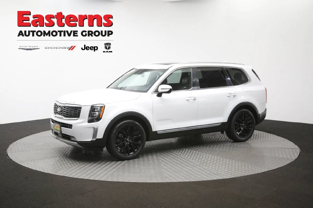 Used 2020 White Kia SX image 64