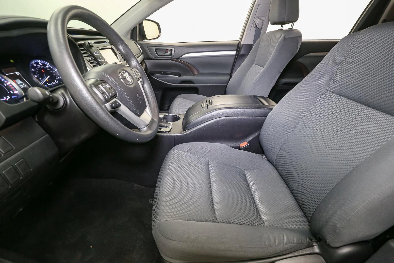 Used 2019 Predawn Gray Mica Toyota LE image 38