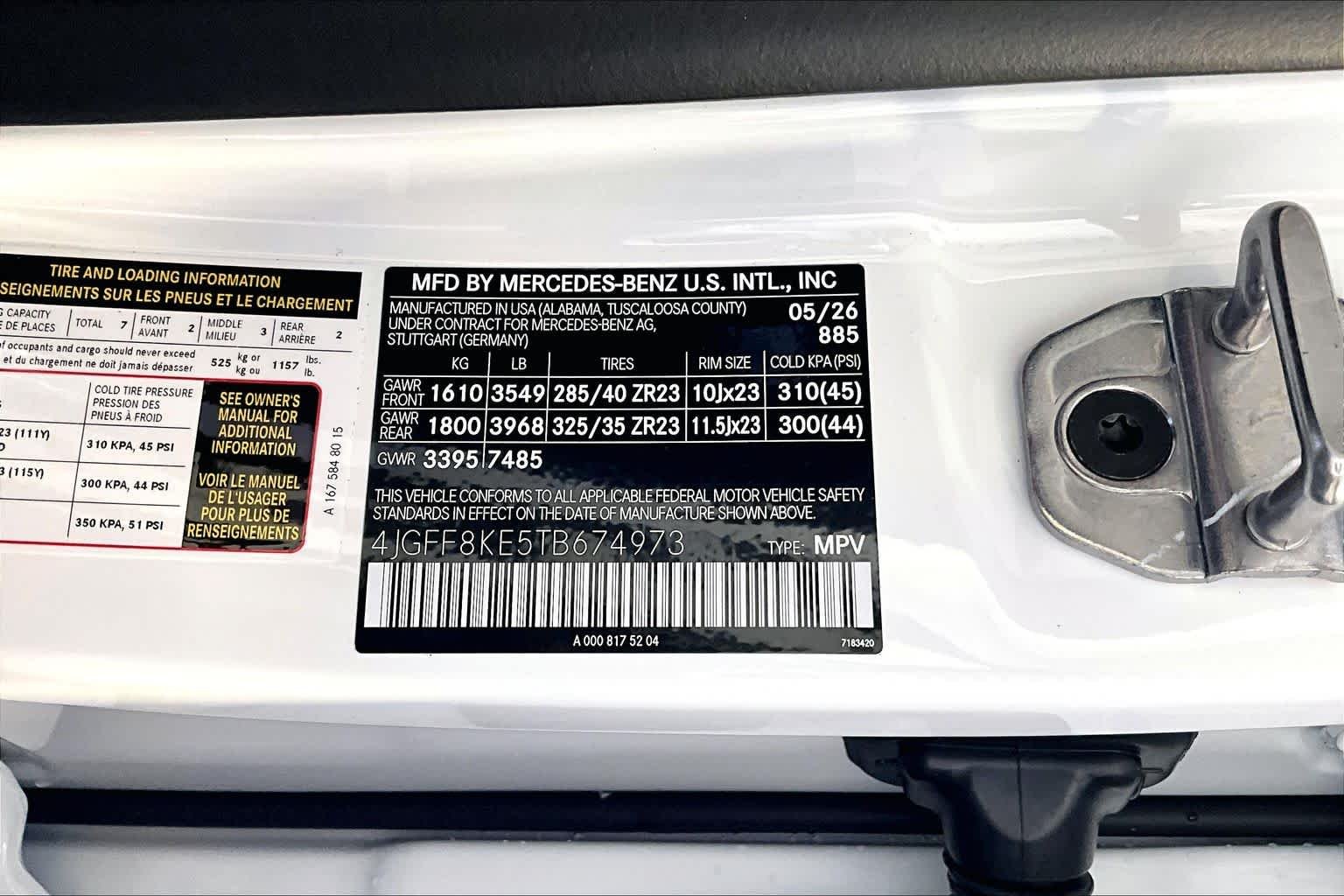 New 2026 MANUFAKTUR Moonlight White Metallic Mercedes-Benz AMG® GLS 63 image 12