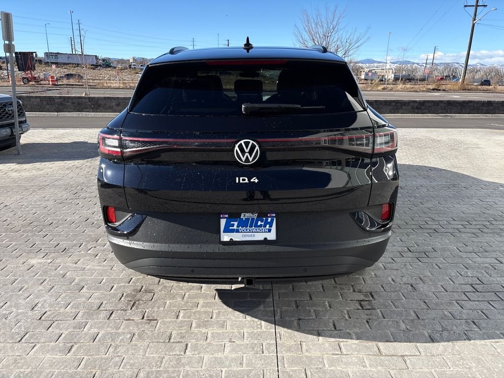 New 2026 Deep Black Pearl Volkswagen Pro image 4