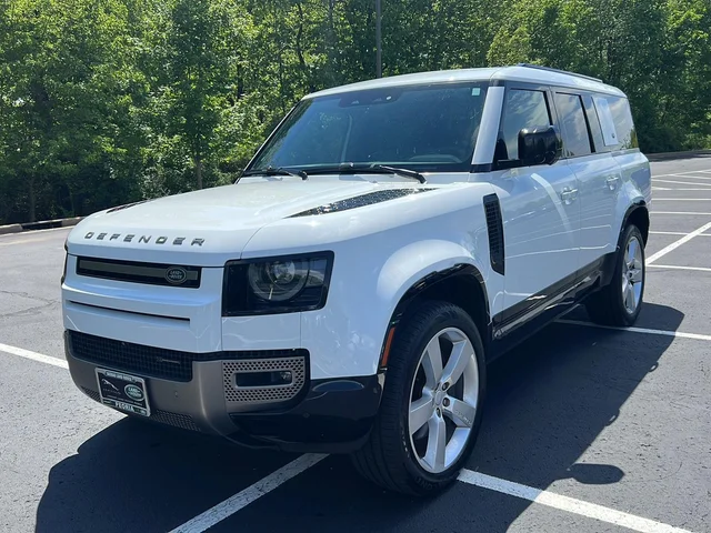 2023 Land Rover Defender X-Dynamic SE