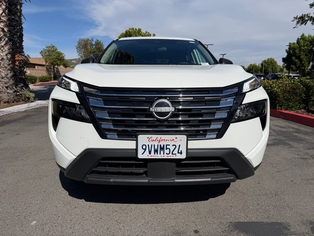 Used 2025 White Nissan S image 3