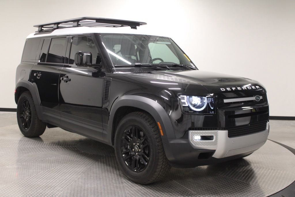Used 2025 Black Land Rover S image 9