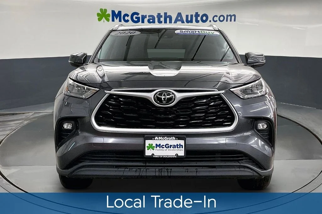 Certified Used 2020 Gray Toyota XLE image 6