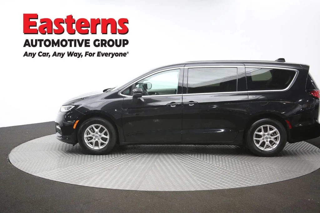 Used 2023 Black Chrysler Touring L image 60