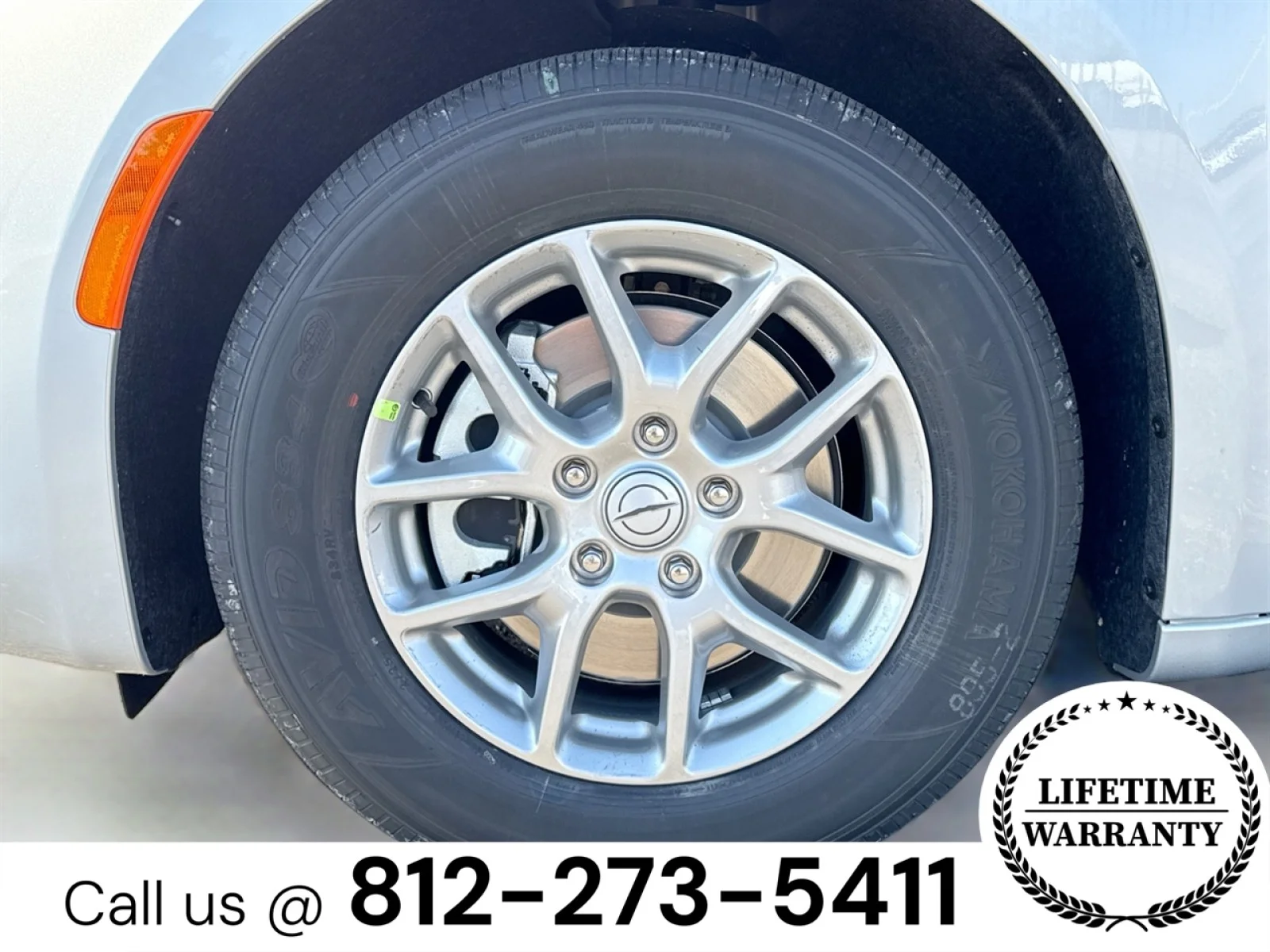 New 2026 Silver Mist Clearcoat Chrysler LX image 31