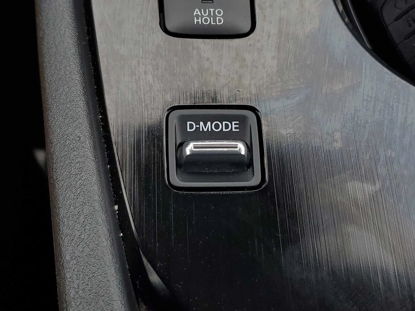Used 2025 Deep Ocean Blue Pearl Nissan SV image 28