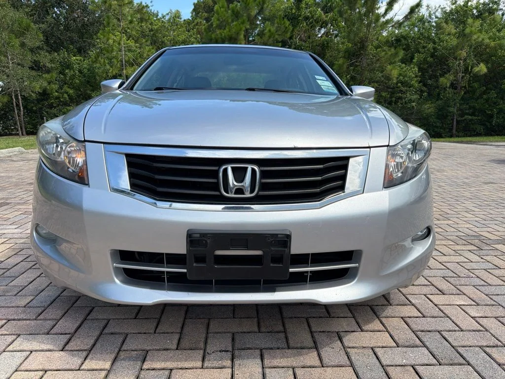 Used 2010 Silver Honda EX-L image 7
