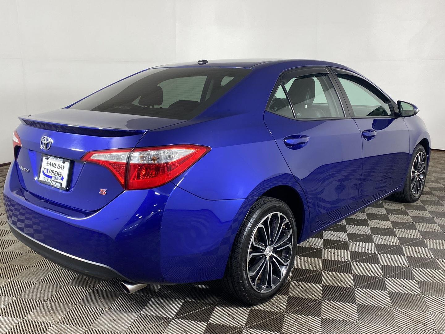 Used 2016 Blue Crush Metallic Toyota S Premium image 6