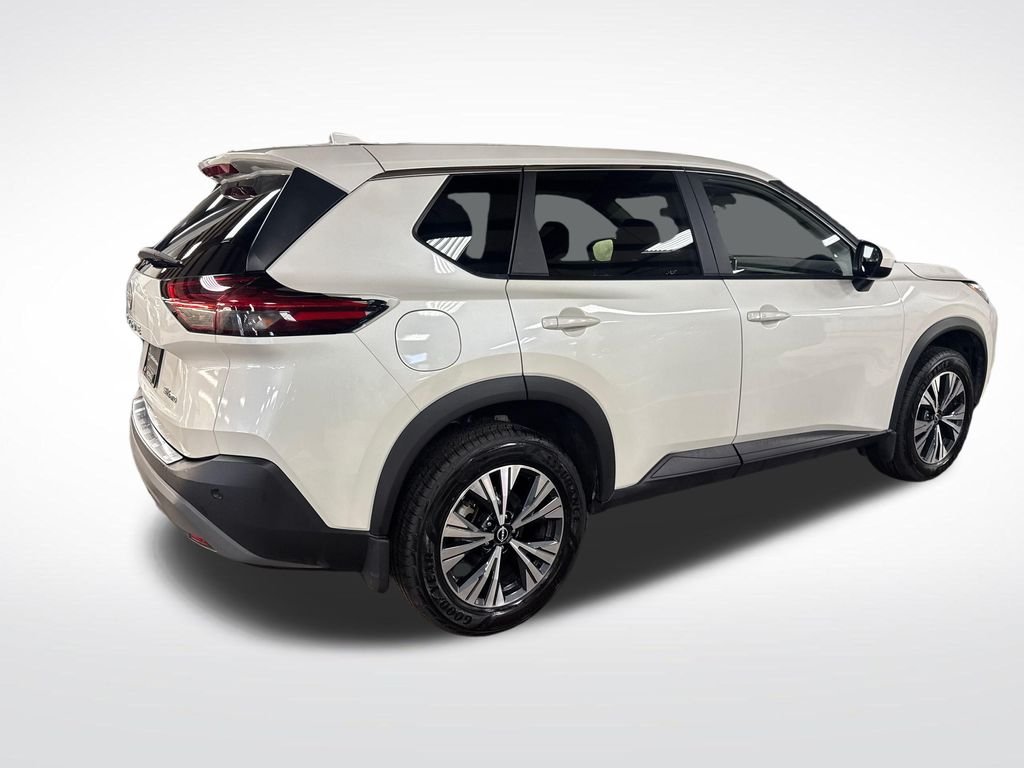 Certified Used 2023 Pearl White Nissan SV image 5