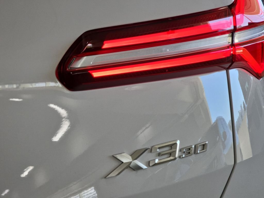 New 2026 Alpine White BMW 30 xDrive image 21