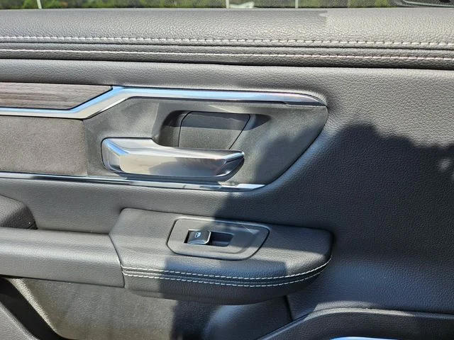 2026 RAM 1500 Laramie - Photo 10