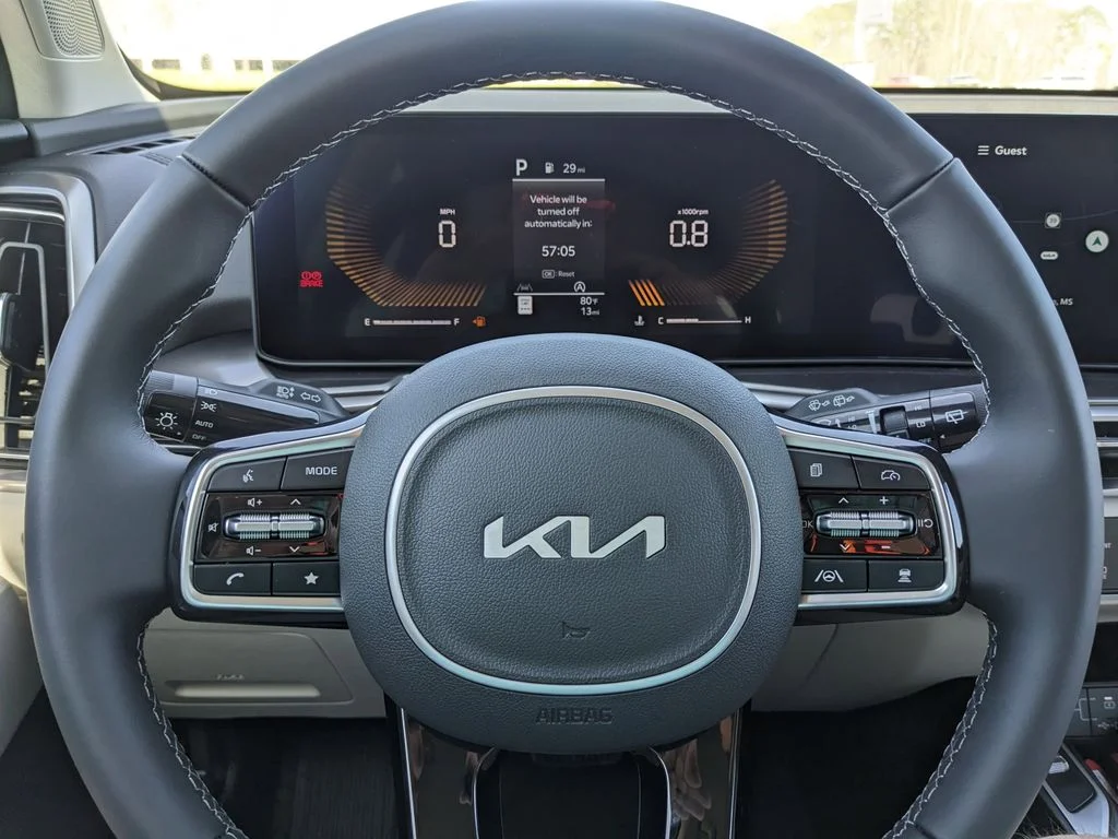 2025 Kia Sorento S - Photo 27