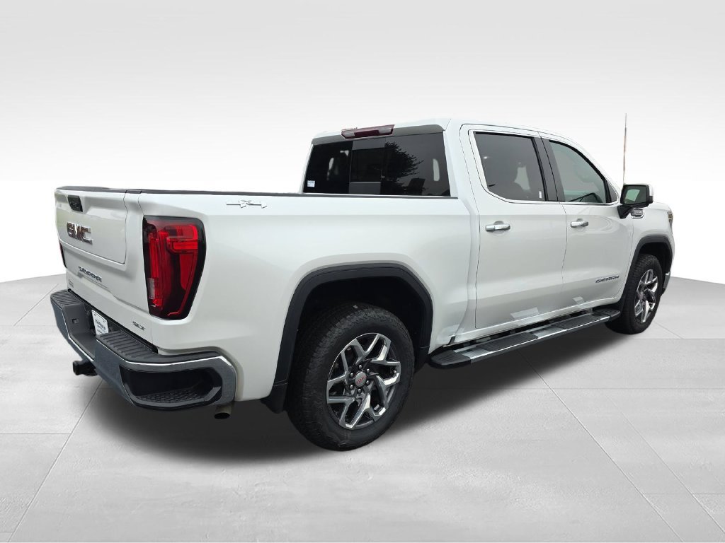 Used 2024 White GMC SLT image 6