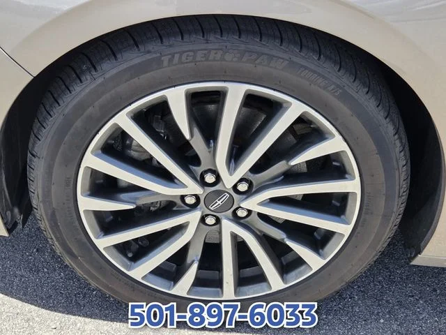 Used 2020 Brown Lincoln Standard image 17