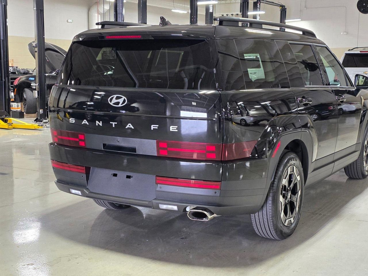 New 2026 Phantom Black Hyundai SEL FWD image 11