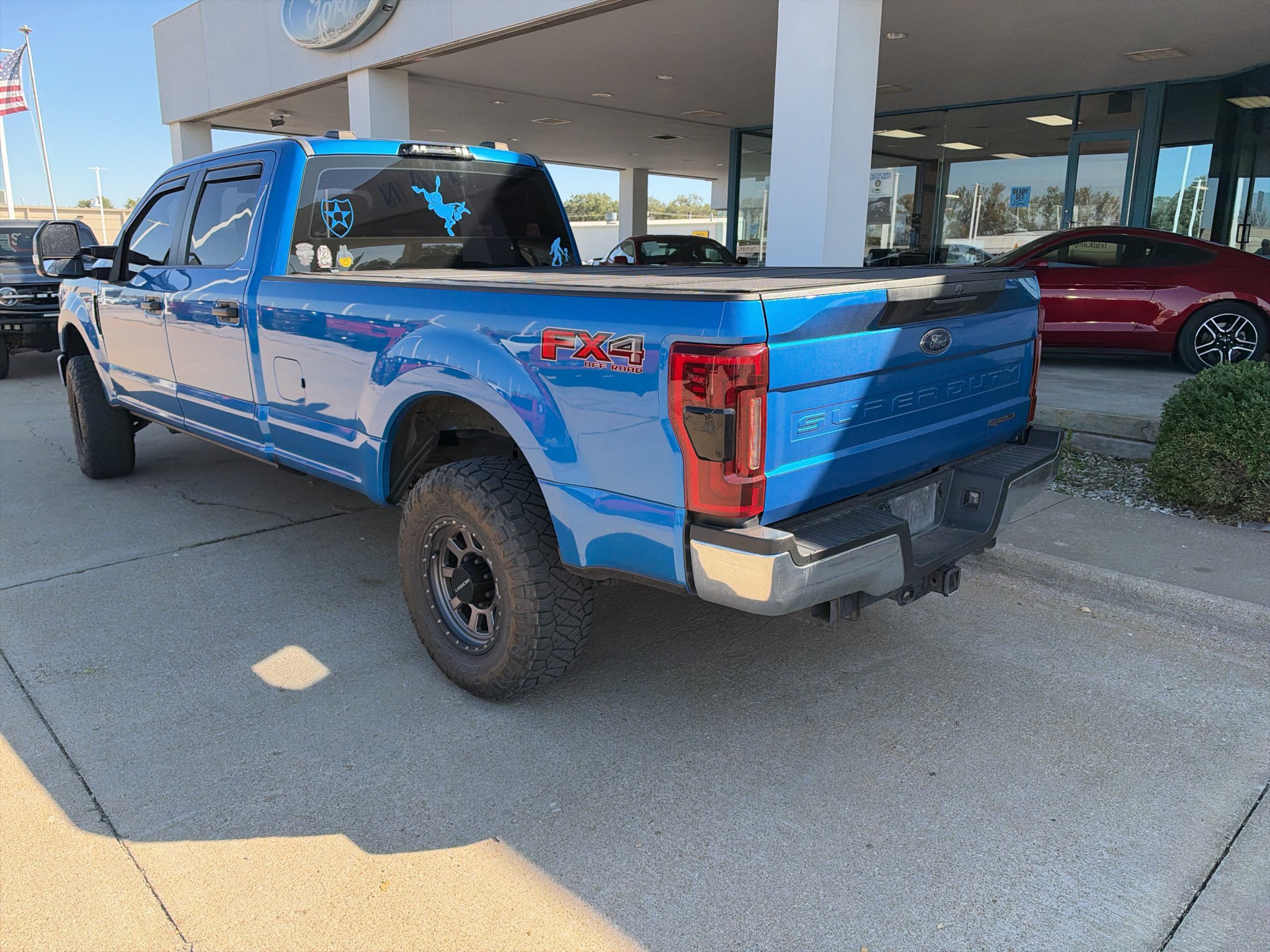 Used 2020 Velocity Blue Metallic Ford XL image 8