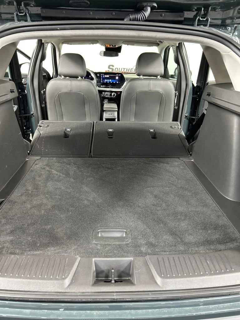 Used 2025 Cypress Gray Chevrolet LT image 20