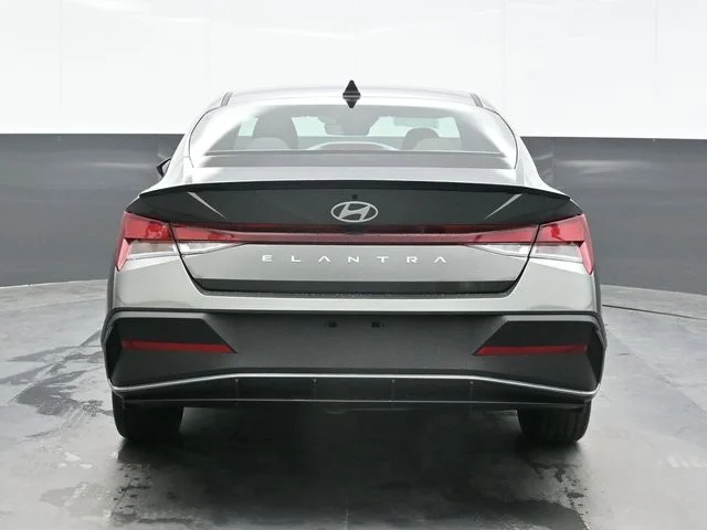 New 2026 Gray Hyundai SEL Sport image 2