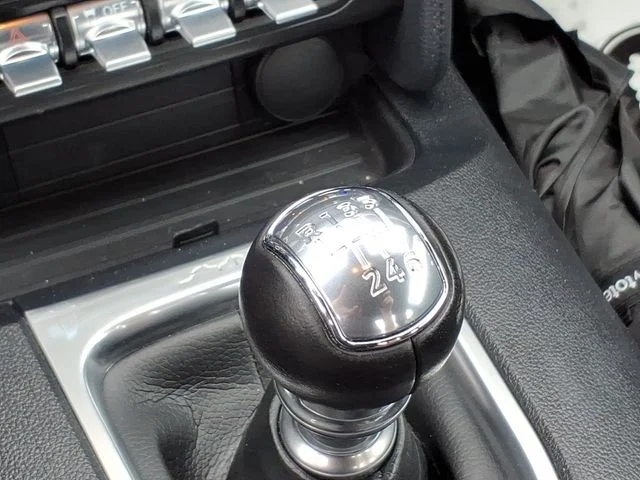 Used 2022 Black Ford GT Premium image 27