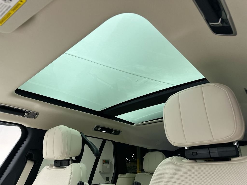 New 2026 Fuji White Land Rover SE image 11