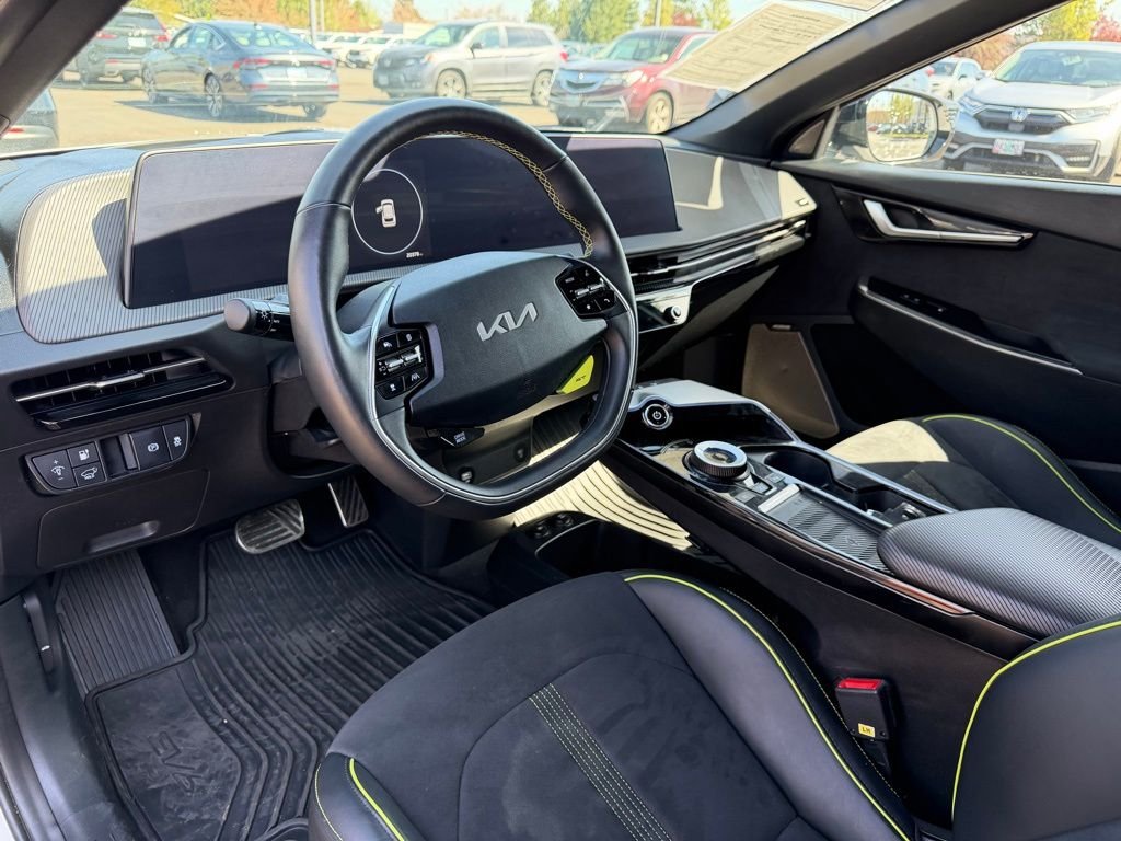Used 2024 Snow White Pearl Kia GT image 15