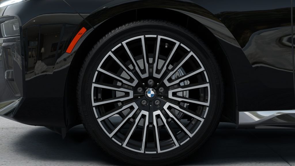 New 2026 Black Sapphire Metallic BMW 740i image 34