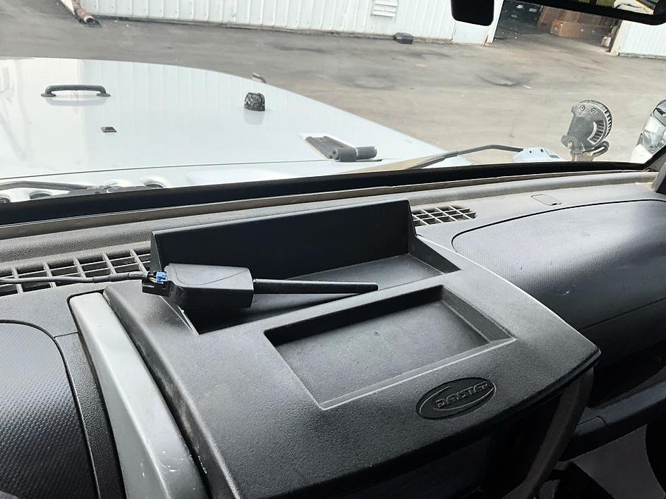 Used 2007 Silver Jeep Unlimited X image 15