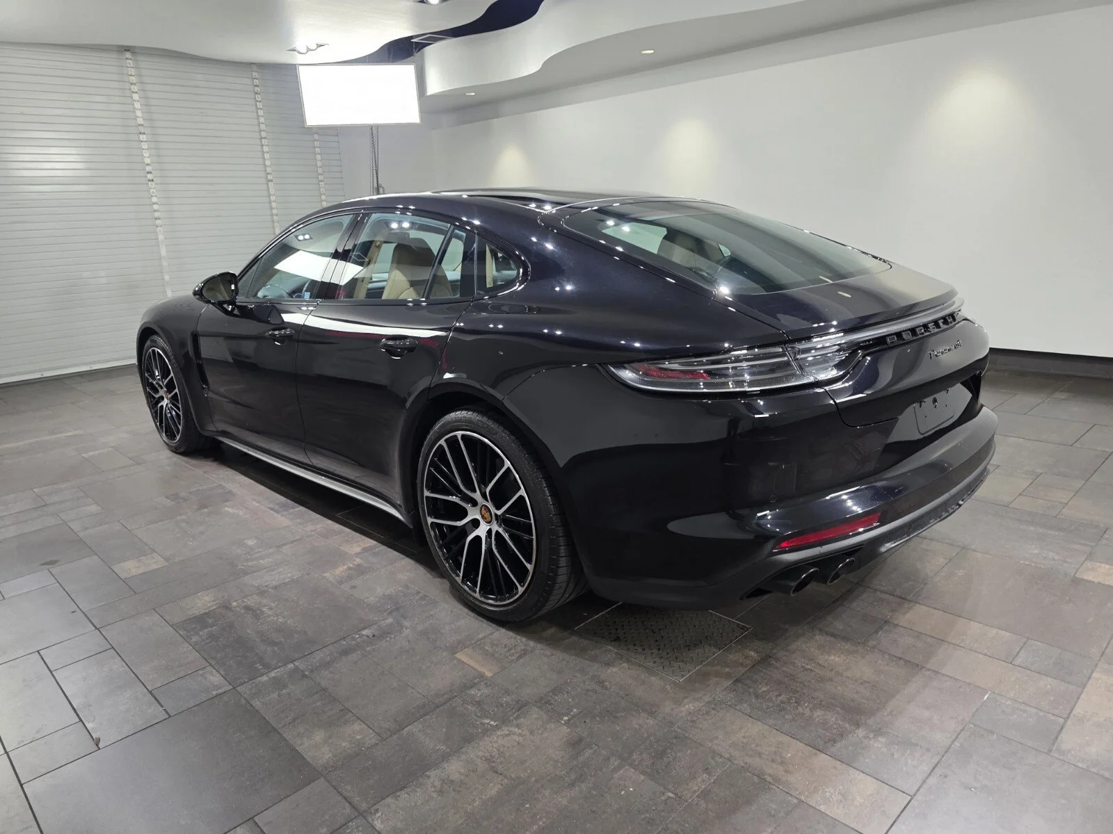 Used 2023 Jet Black Metallic Porsche 4 Platinum Edition AWD image 4