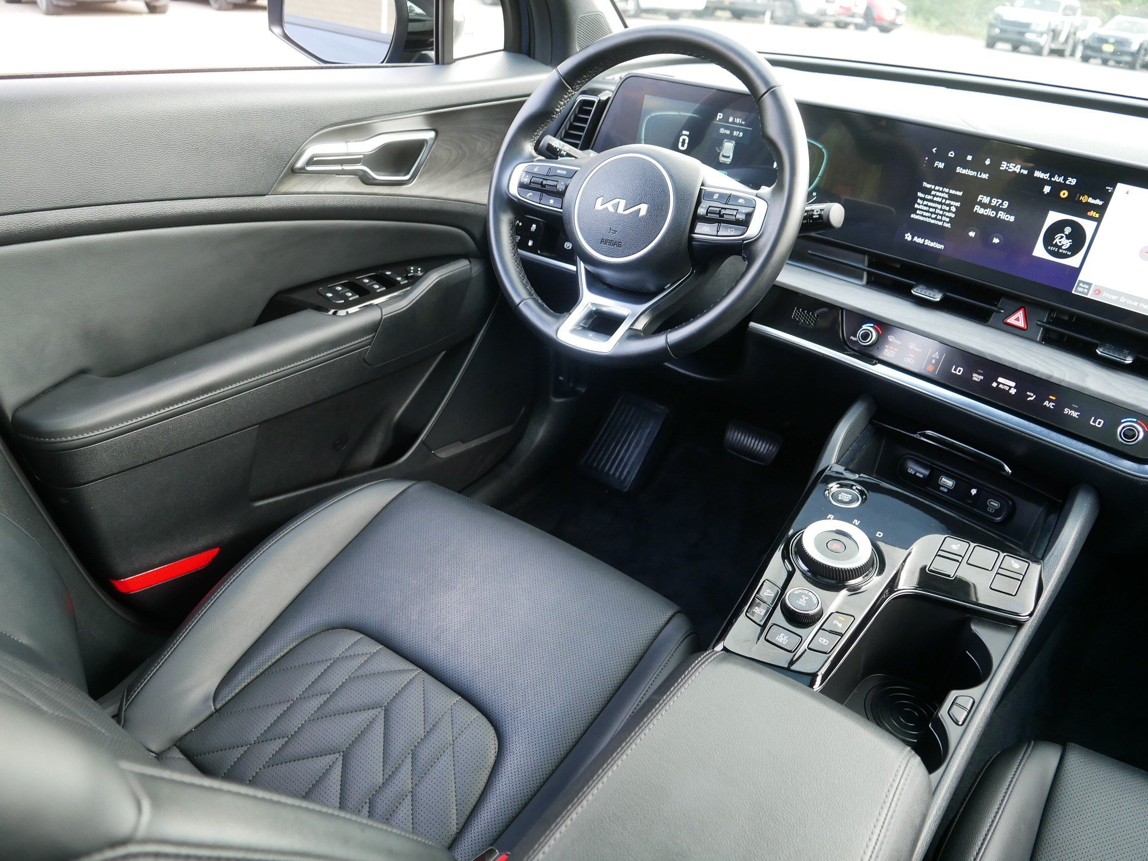 Used 2024 Vesta Blue Kia X-Line image 9