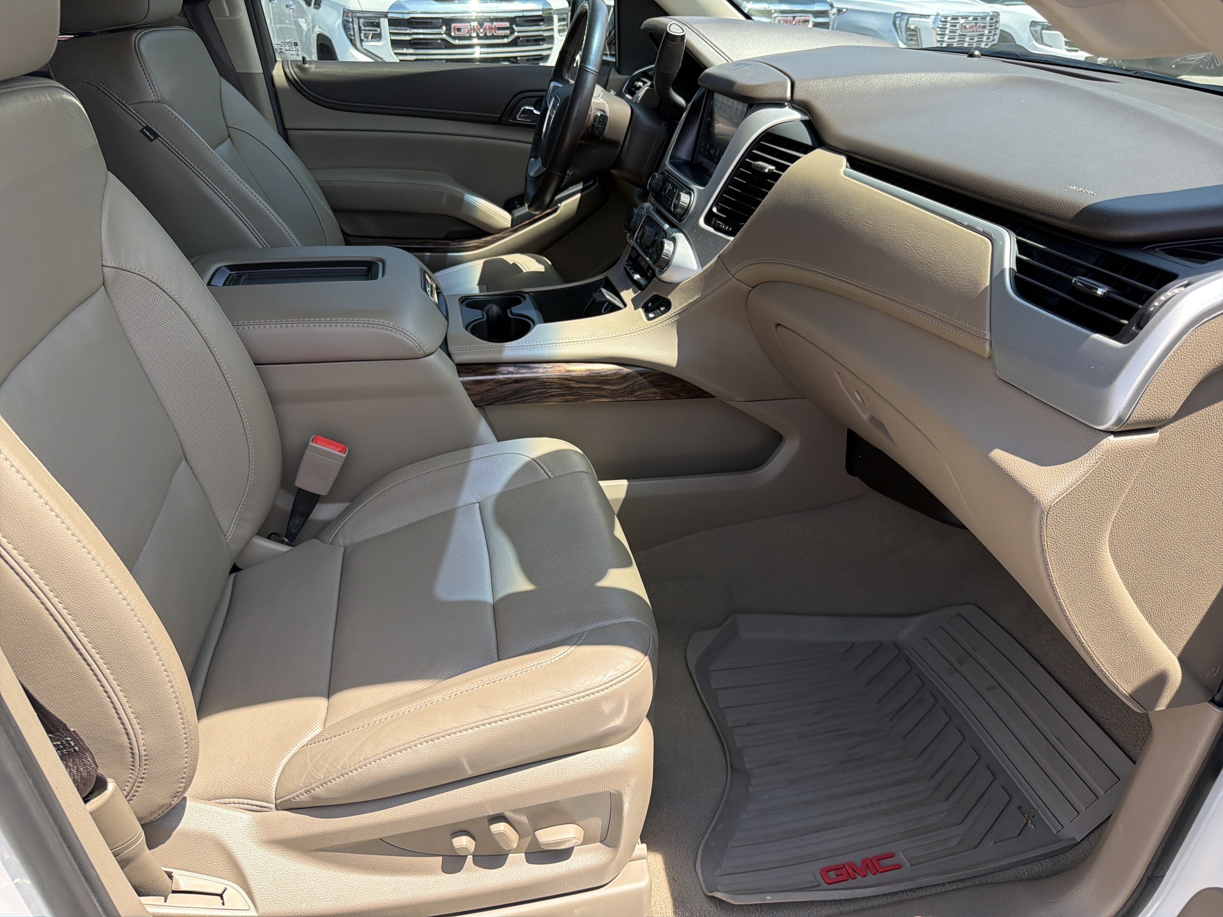 2019 GMC Yukon SLT - Photo 13