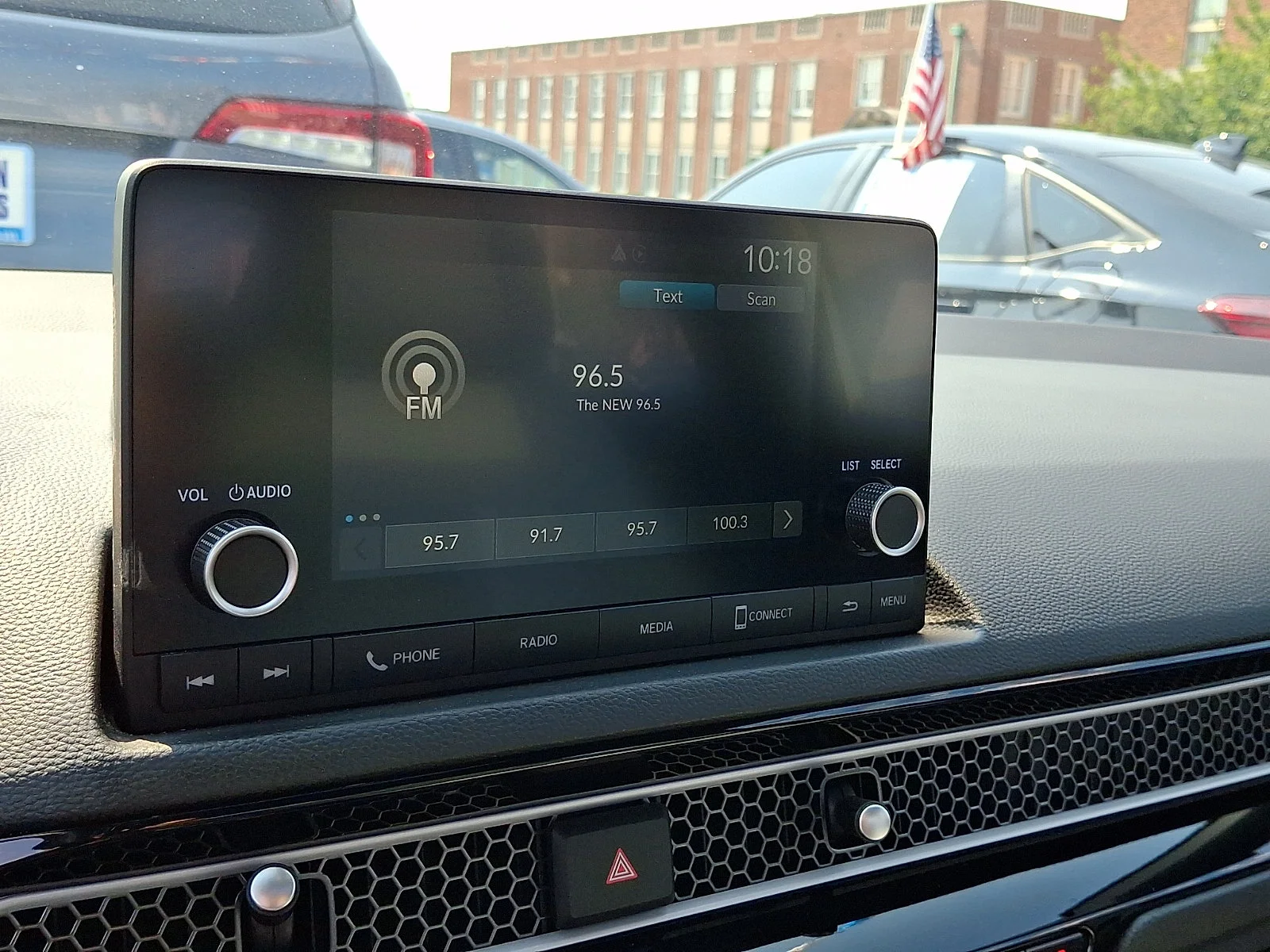 Used 2025 Platinum White Pearl Honda Sport image 15