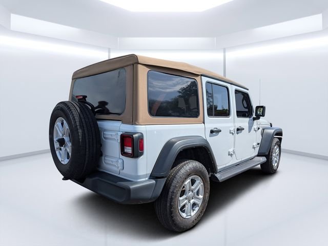 Used 2022 White Jeep Unlimited Sport S image 3