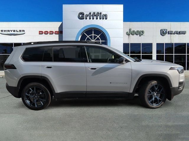 New 2026 Silver Zynith Clearcoat Jeep  image 3