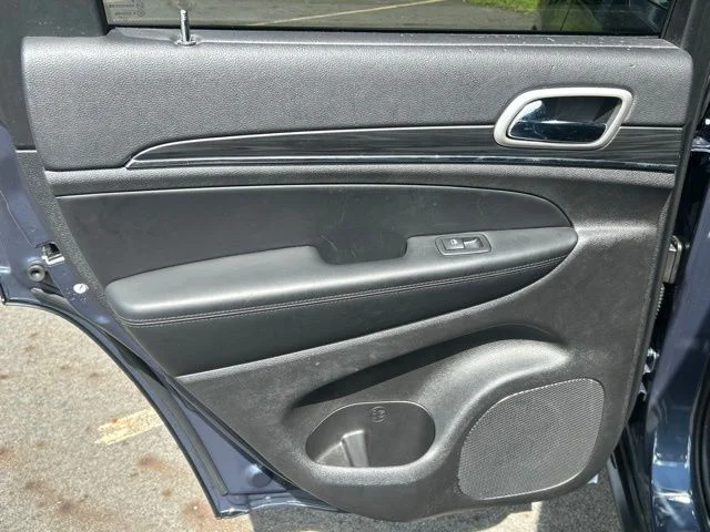 Used 2021 Blue Jeep Limited image 29