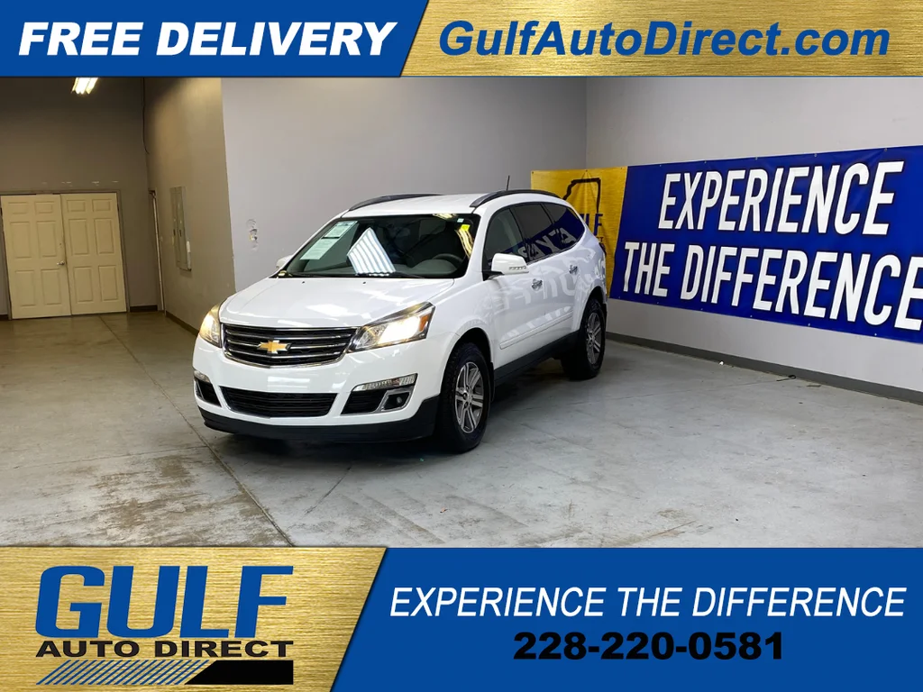 Used 2017 White Chevrolet LT image 4
