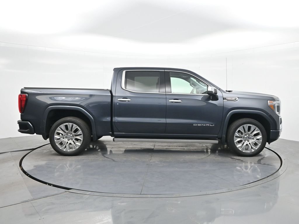 Used 2022 Blue GMC Denali image 5