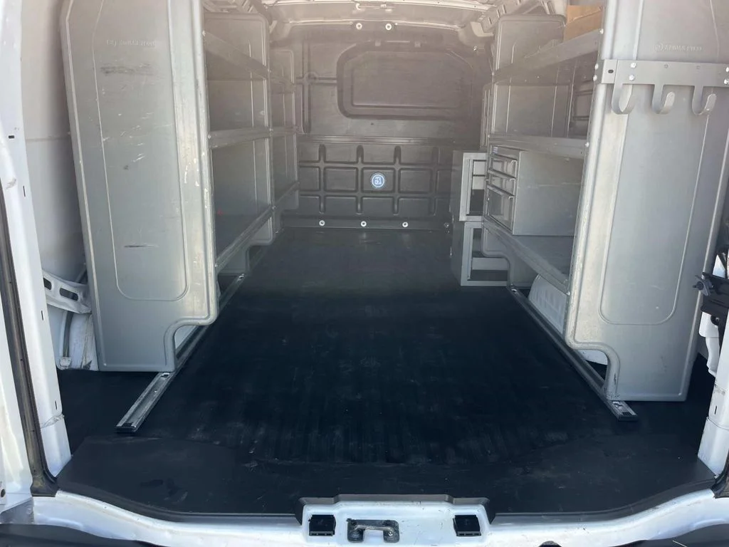 Used 2022 SUMMIT WHITE Chevrolet RWD 3500 Regular Wheelbase WT image 10