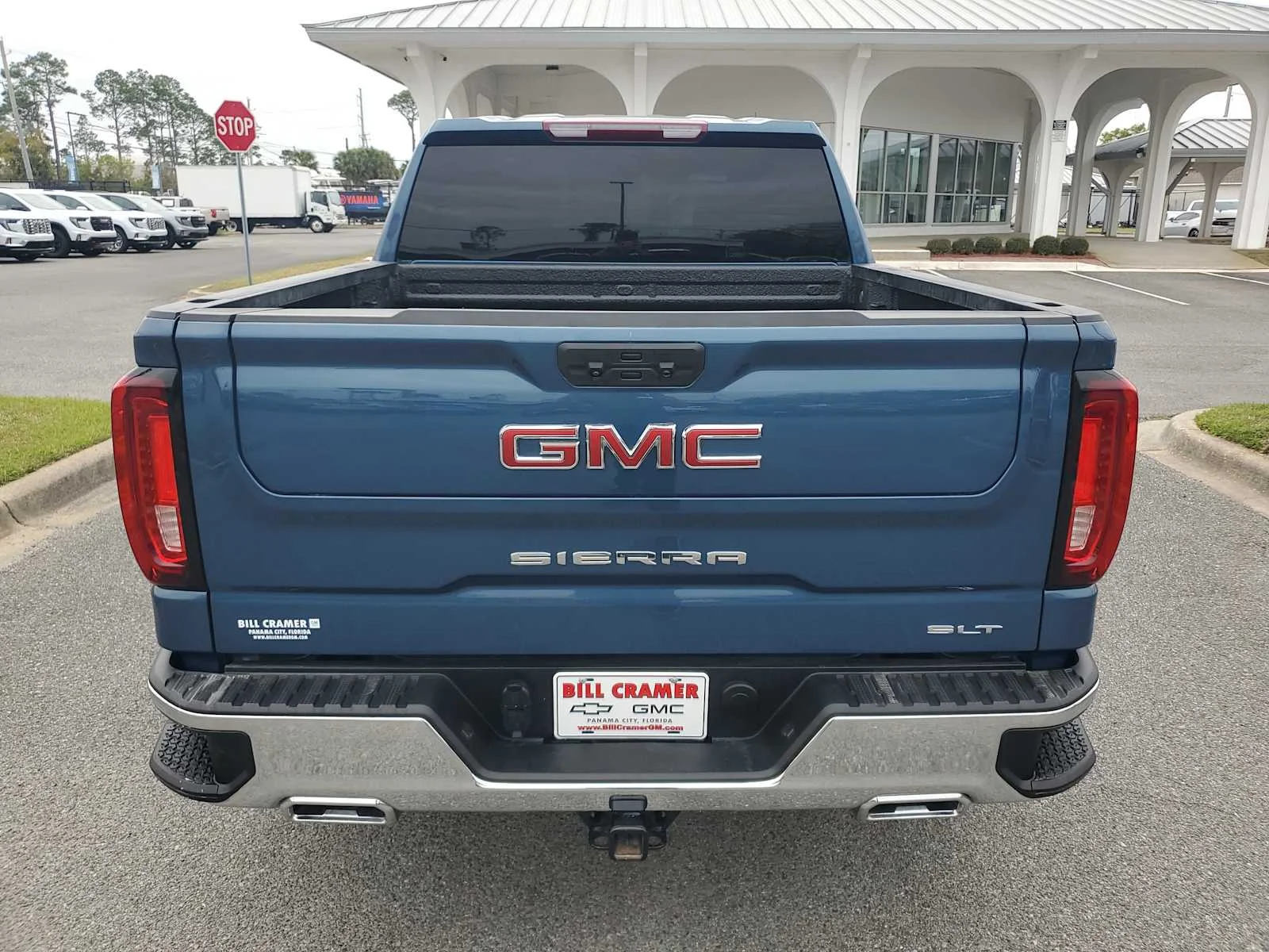 Used 2024 Downpour Metallic GMC SLT image 4