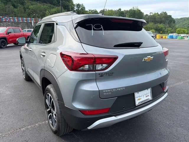 New 2026 Sterling Gray Metallic Chevrolet LT image 5