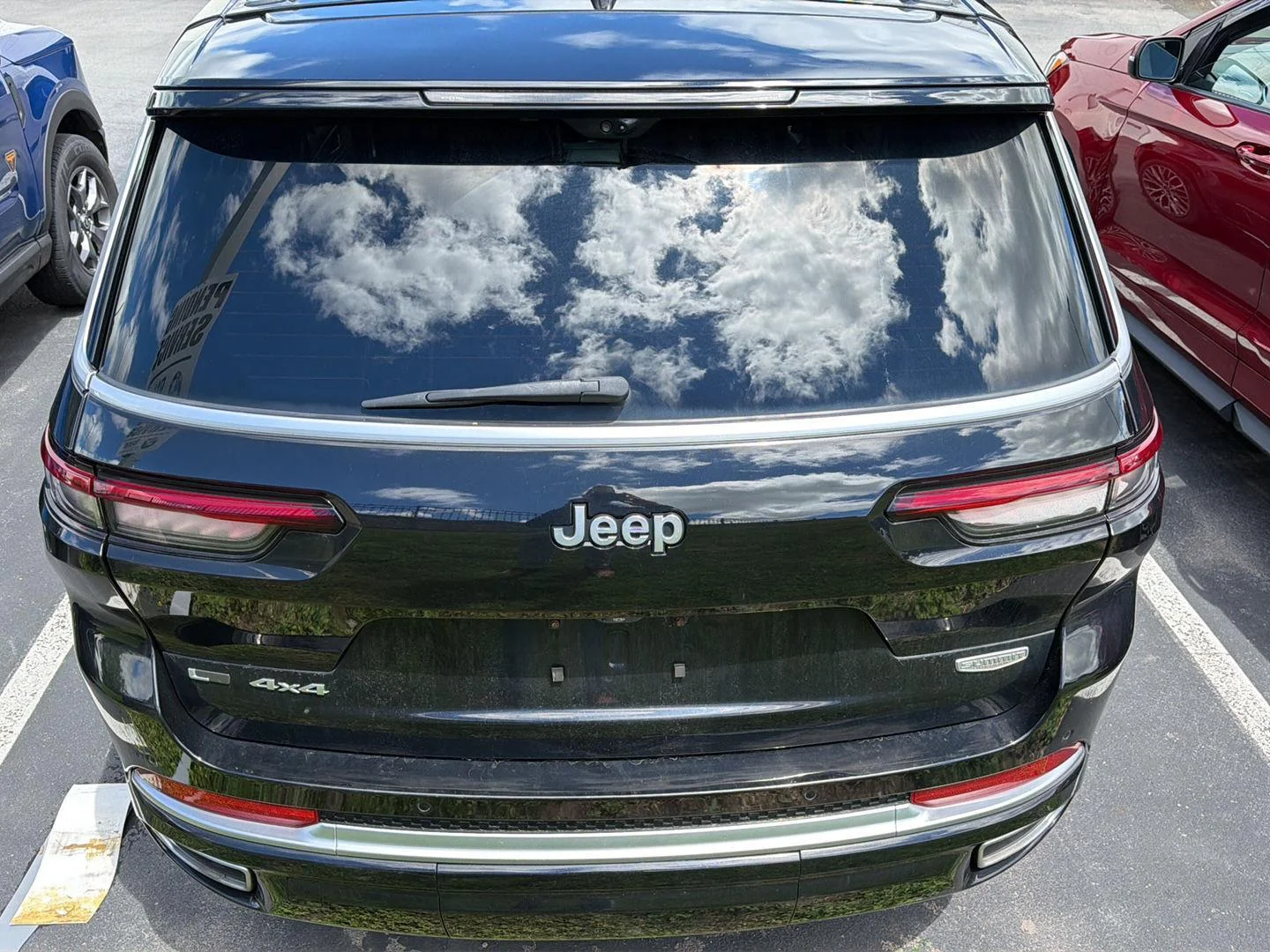 Used 2021 Diamond Black Crystal Pearlcoat Jeep Summit Reserve image 3