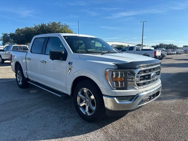 Used 2022 White Ford XLT image 3