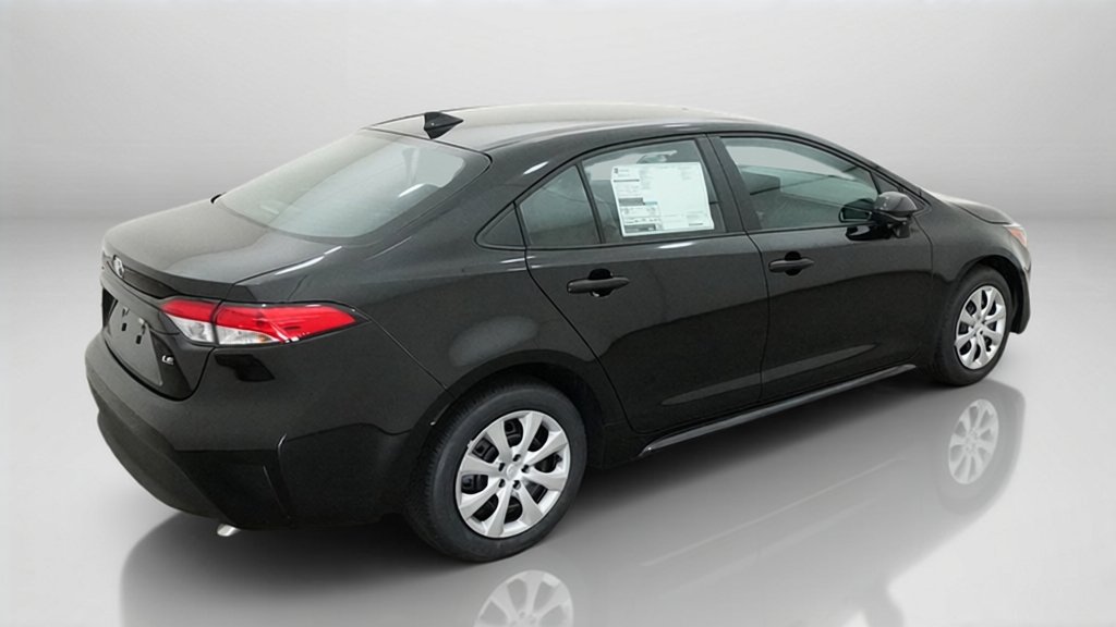 New 2027 Inked Toyota LE image 42