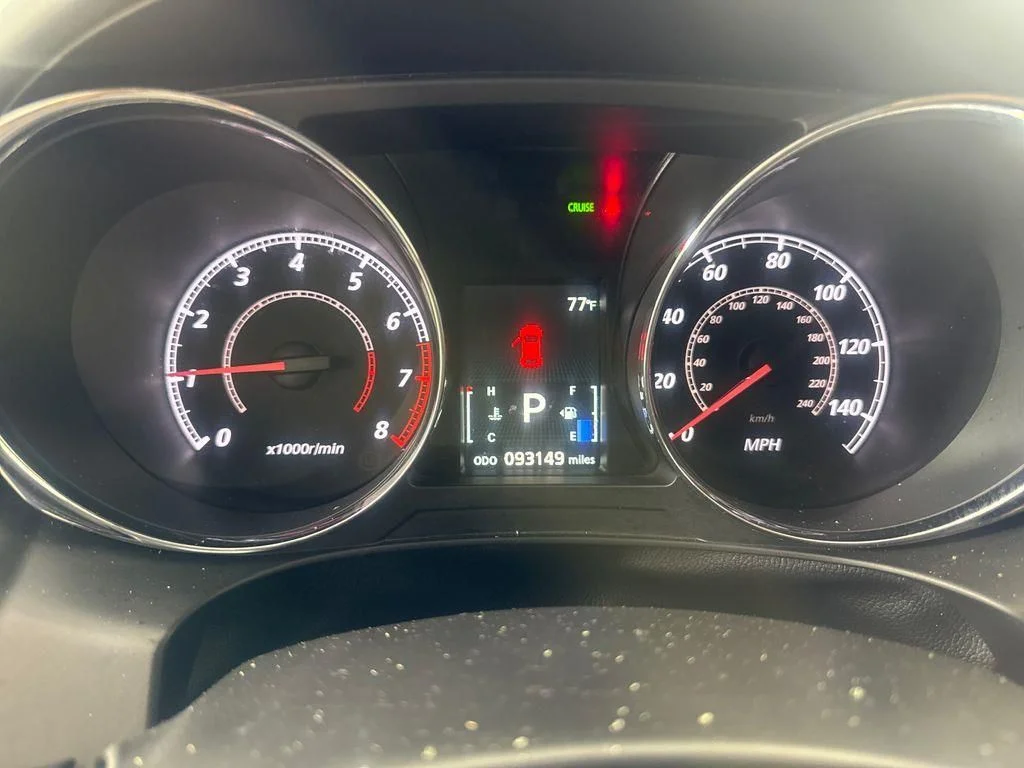 Used 2018 White Mitsubishi 2.0 ES image 24