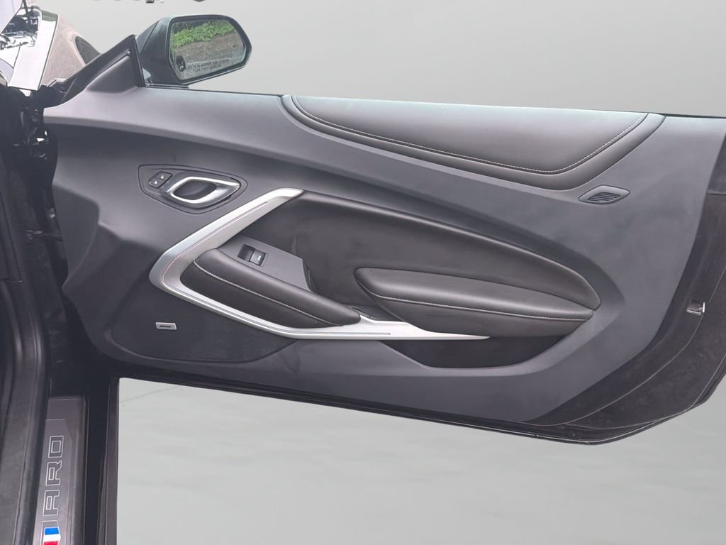 Used 2024 Black Chevrolet 3LT image 25