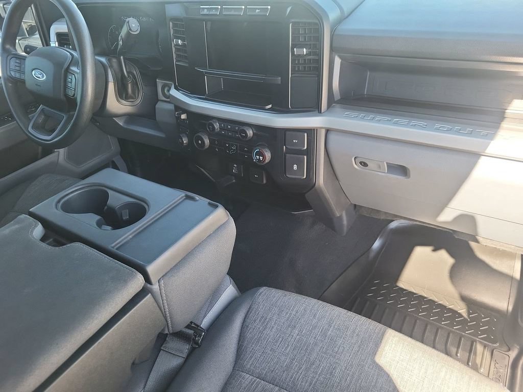 Used 2023 White Ford XL image 34