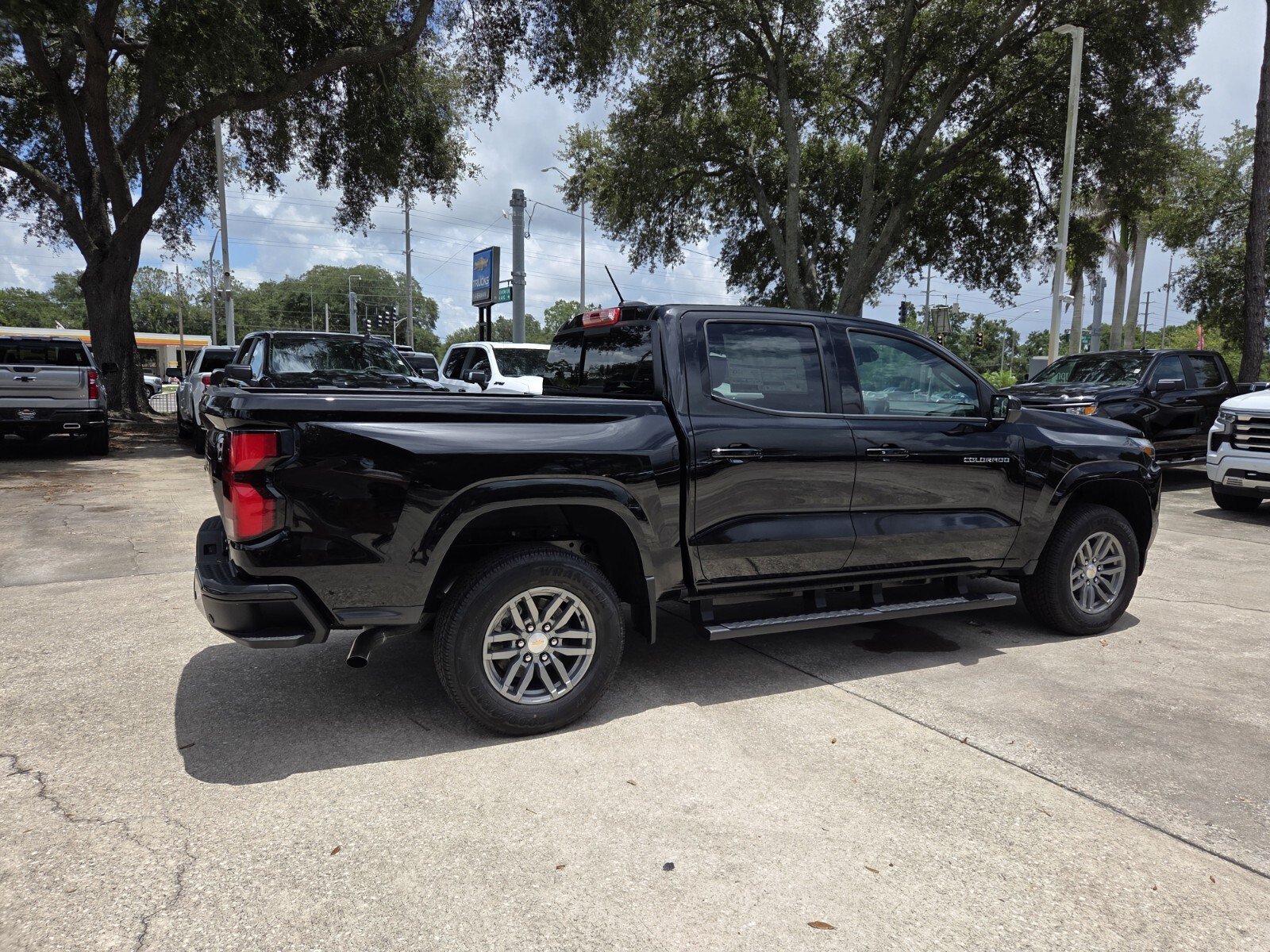 2026 Chevrolet Colorado LT - Photo 7