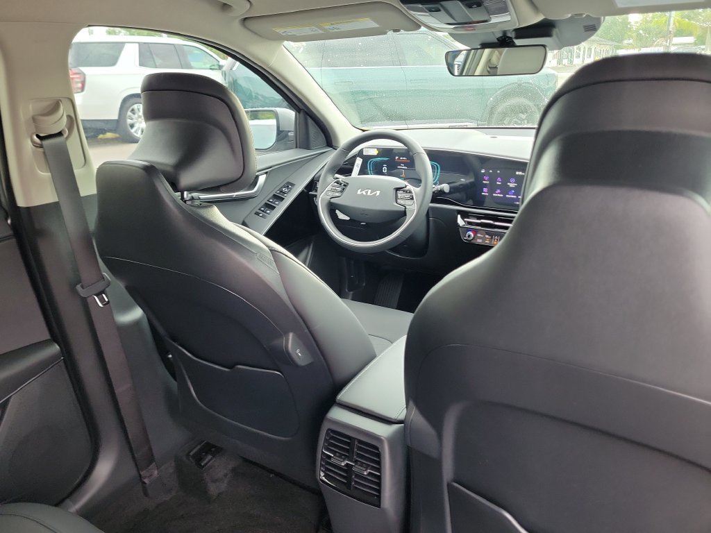 New 2026 Steel Gray Kia EX image 13